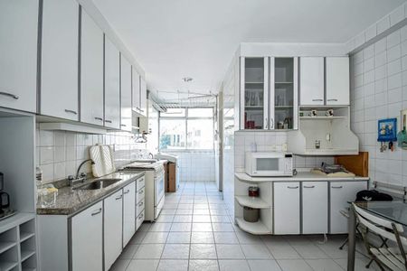 Apartamento à venda com 224m², 3 quartos e 3 vagas