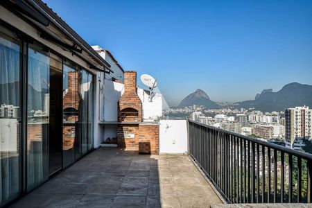 Apartamento à venda com 224m², 3 quartos e 3 vagas