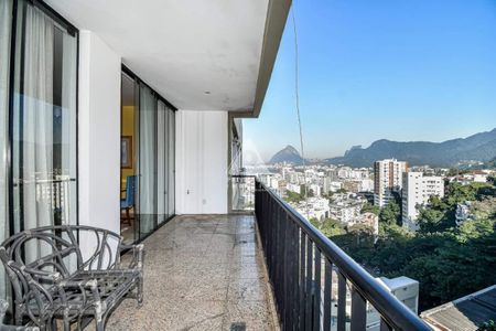 Apartamento à venda com 224m², 3 quartos e 3 vagas