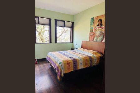 Casa à venda com 320m², 3 quartos e sem vaga