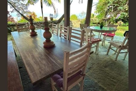 Casa à venda com 320m², 3 quartos e sem vaga