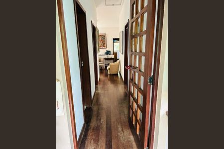 Casa à venda com 320m², 3 quartos e sem vaga