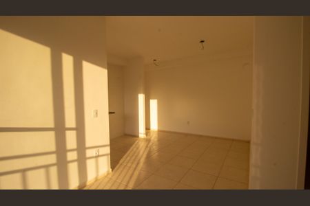 Sala de apartamento à venda com 3 quartos, 60m² em Barra da Tijuca, Rio de Janeiro
