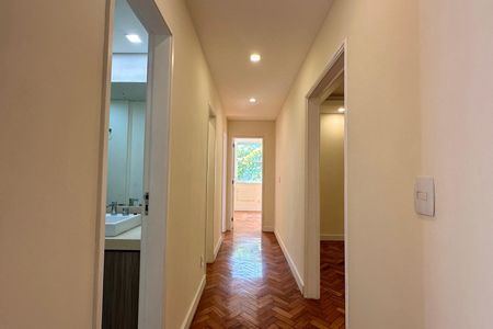 Apartamento à venda com 122m², 3 quartos e 1 vagaCorredor