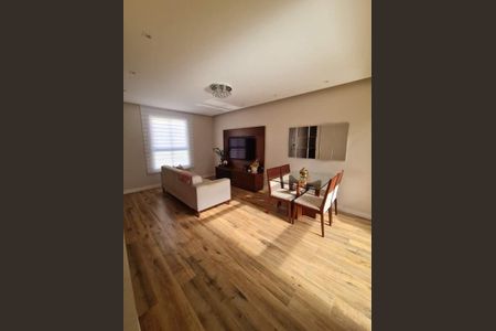 Casa à venda com 142m², 4 quartos e 2 vagas