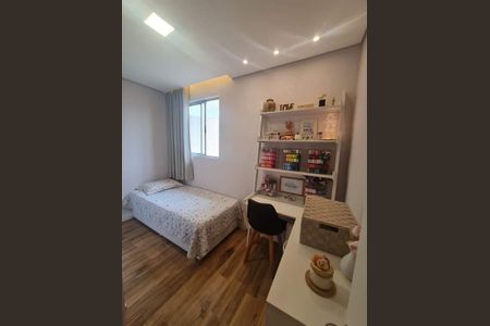 Casa à venda com 142m², 4 quartos e 2 vagas