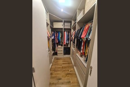 Casa à venda com 142m², 4 quartos e 2 vagas