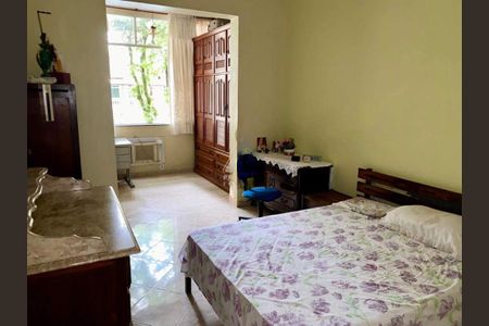 Apartamento à venda com 103m², 2 quartos e 1 vaga