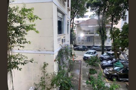 Apartamento à venda com 103m², 2 quartos e 1 vaga