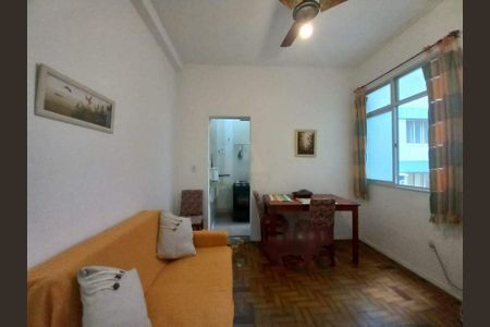 Apartamento à venda com 34m², 1 quarto e sem vaga