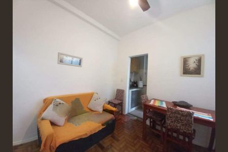 Apartamento à venda com 34m², 1 quarto e sem vaga