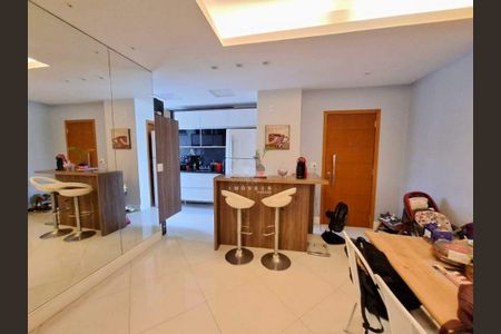 Apartamento à venda com 78m², 2 quartos e 1 vaga