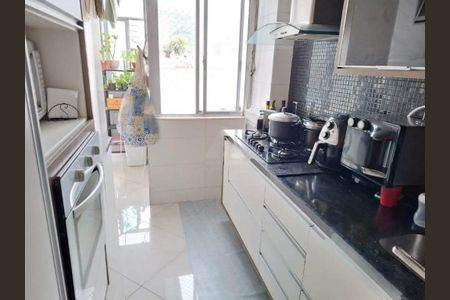 Apartamento à venda com 78m², 2 quartos e 1 vaga