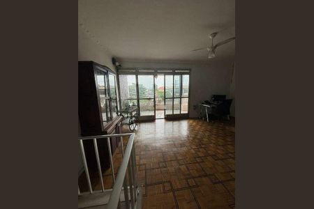 Casa à venda com 594m², 6 quartos e 5 vagas