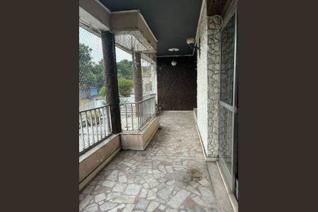 Casa à venda com 594m², 6 quartos e 5 vagas