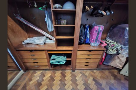 Apartamento à venda com 358m², 4 quartos e 1 vagaCloset Quarto 3