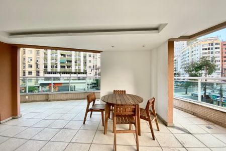 Apartamento à venda com 165m², 4 quartos e 1 vagaÁrea comum