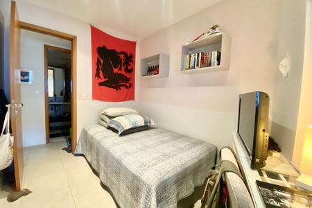 Apartamento à venda com 165m², 4 quartos e 1 vagaQuarto 2