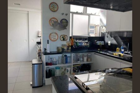 Apartamento à venda com 296m², 3 quartos e 2 vagas