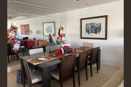 Apartamento à venda com 296m², 3 quartos e 2 vagas