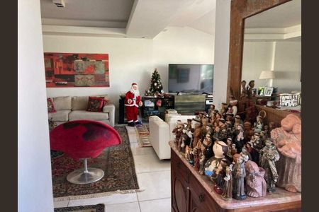 Apartamento à venda com 296m², 3 quartos e 2 vagas