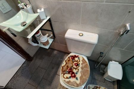 Casa à venda com 140m², 3 quartos e 1 vaga Casa à venda com 140m², 3 quartos e 1 vagaBanheiro Social