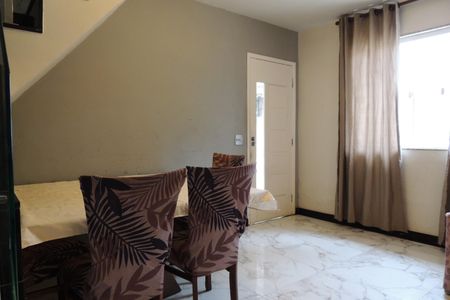 Casa à venda com 140m², 3 quartos e 1 vagaSala