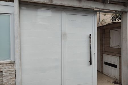 Casa à venda com 140m², 3 quartos e 1 vaga Casa à venda com 140m², 3 quartos e 1 vagaFachada