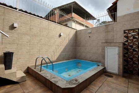 Casa à venda com 140m², 3 quartos e 1 vaga Casa à venda com 140m², 3 quartos e 1 vagaÁrea Externa