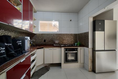 Casa à venda com 140m², 3 quartos e 1 vaga Casa à venda com 140m², 3 quartos e 1 vagaCozinha