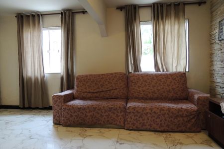 Casa à venda com 140m², 3 quartos e 1 vagaSala