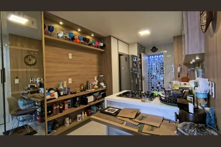 Apartamento à venda com 204m², 3 quartos e 2 vagas Apartamento à venda com 204m², 3 quartos e 2 vagasCozinha