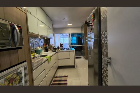 Apartamento à venda com 204m², 3 quartos e 2 vagas Apartamento à venda com 204m², 3 quartos e 2 vagasCozinha