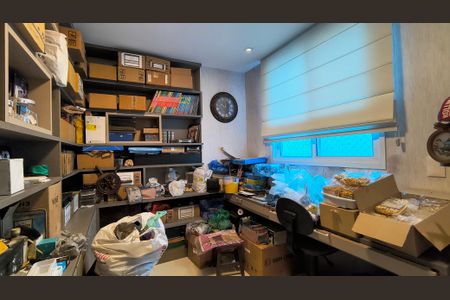 Apartamento à venda com 204m², 3 quartos e 2 vagas Apartamento à venda com 204m², 3 quartos e 2 vagasQuarto 2