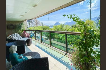 Apartamento à venda com 153m², 3 quartos e 3 vagas