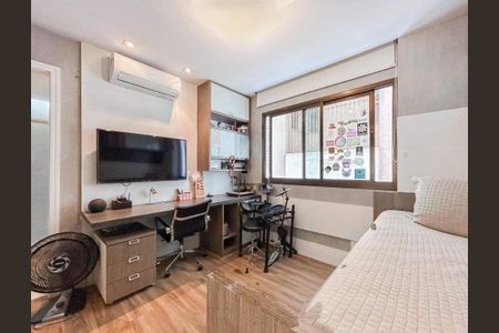Apartamento à venda com 153m², 3 quartos e 3 vagas