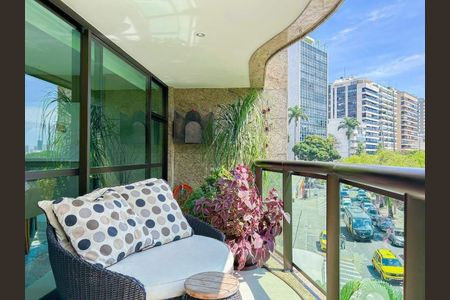 Apartamento à venda com 153m², 3 quartos e 3 vagas