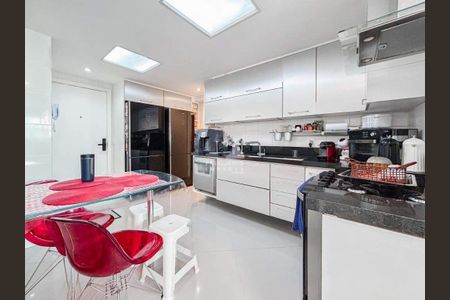 Apartamento à venda com 153m², 3 quartos e 3 vagas