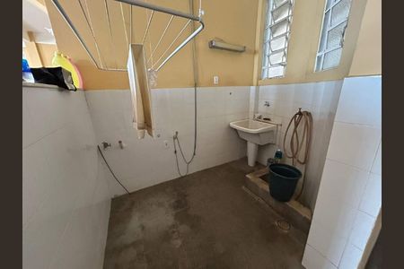 Casa à venda com 240m², 6 quartos e 6 vagas