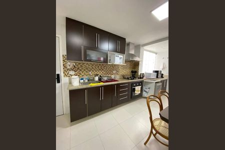 Apartamento à venda com 178m², 3 quartos e 2 vagas