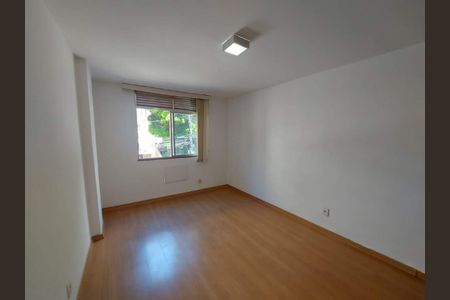 Apartamento à venda com 83m², 2 quartos e 1 vaga