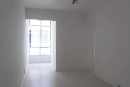 Apartamento à venda com 65m², 2 quartos e sem vaga