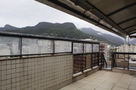 Apartamento à venda com 172m², 3 quartos e 2 vagasCobertura