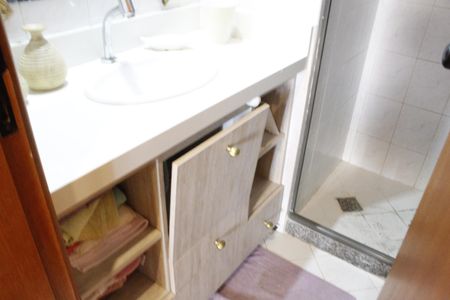 Apartamento à venda com 172m², 3 quartos e 2 vagasBanheiro Social