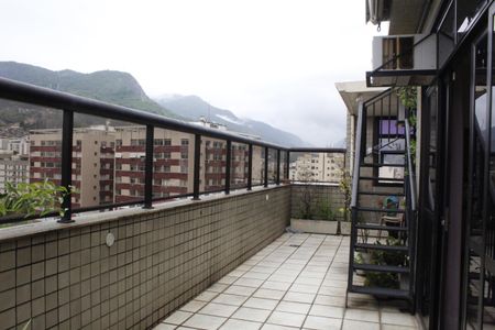 Apartamento à venda com 172m², 3 quartos e 2 vagasCobertura