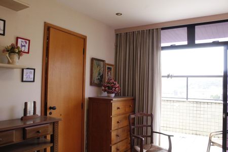 Apartamento à venda com 172m², 3 quartos e 2 vagasQuarto 1