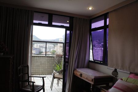 Apartamento à venda com 172m², 3 quartos e 2 vagasQuarto 1