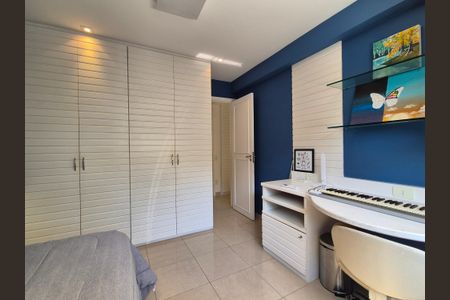 Casa à venda com 430m², 6 quartos e 3 vagasQuarto 3