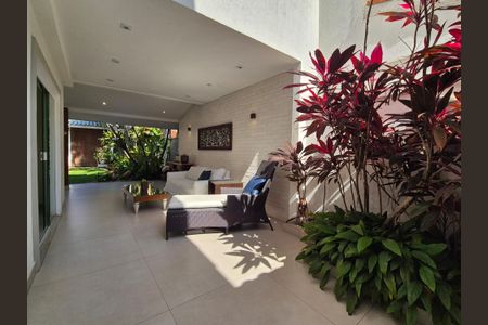 Casa à venda com 430m², 6 quartos e 3 vagasVaranda da Sala