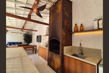 Casa à venda com 430m², 6 quartos e 3 vagasVaranda gourmet